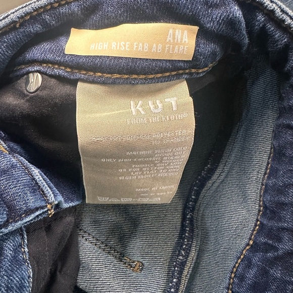 Kut From The Kloth Women's Ana High Rise Fab Ab Flare size 6 - Picture 6 of 6